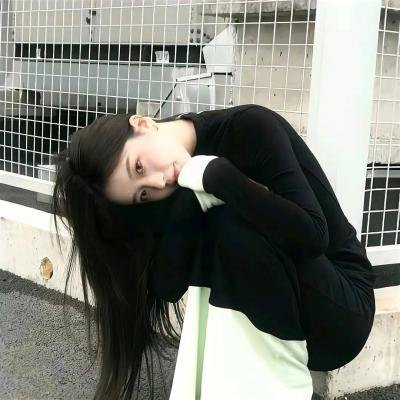 网红圈被曝旧照被扒，前后半年机场画面流出